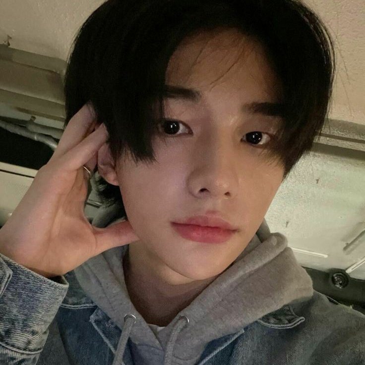 nagbabalik dahil miss na ako ng pogi kong baby. <a href="/austinparker_/">austin.</a>

#NewProfilePic