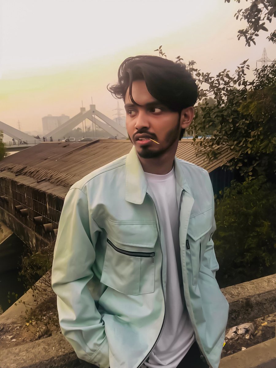 JonyShoikot's tweet photo. @m.r_mahim📸
কাঁদায় তো সেই।😥🥀

 - যে বলতো তোমাকে হাসলে
 অনেক সুন্দর লাগে😘🌺 
-
#funny #htfla #webstagram #followback #foodporn #tweegram #hot #makeup #instasize #ootd #my #iphonesia #black #instapic #instacool #pink #blue #yummy #instafollow #toptags #instalove #igdaily https://t.co/2WBlfBnBjH