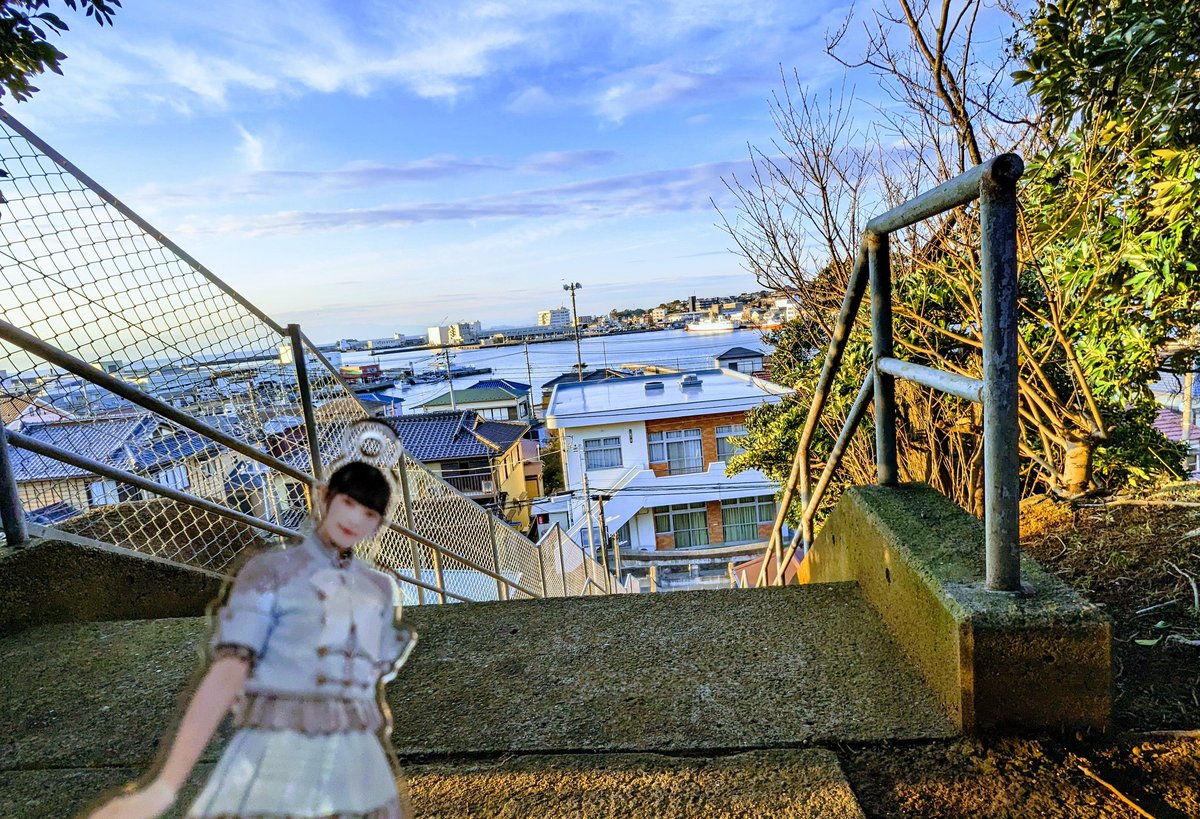 azurite_86712's tweet photo. 【聖地巡礼篇】
群青の世界のMVロケ地巡りに行ってきました。今回は三浦半島へ!この他にもたくさん巡ってきましたのでぜひnoteの方でまとめた記事もお読みください〜何卒。
#ごめす
#ごめん好きになって
#Howeverlong
#しかしながら長い
#群青の世界
#一宮ゆい しか勝たん
#ゆいちといっしょ https://t.co/ROJYRcb6Py