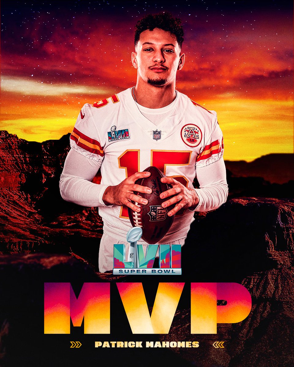 seucristianoadv's tweet photo. Esse é o Kansas City Chiefs, lutou até o fim e sagrou-se campeão do Super Bowl LVII.
Esse é o @PatrickMahomes, o único cara que poderia quebrar a maldição das moedas e também a maldição dos MVPs, ele quebrou tudo isso, agora é 2x MVP e 2x campeão do Super Bowl. 

@Chiefs🏆🏆🏆! https://t.co/zr7h1HufqW