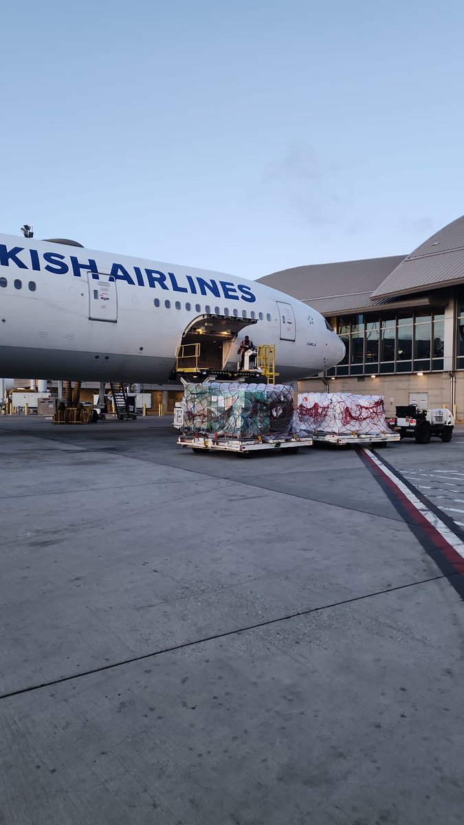 Yardımlar bugün de bize ulaştı ve ülkemize gönderildi. 

We received more donations today and sent them to Türkiye via <a href="/TurkishAirlines/">Turkish Airlines</a>  

<a href="/TurkishEmbassy/">Joseph Morath</a>