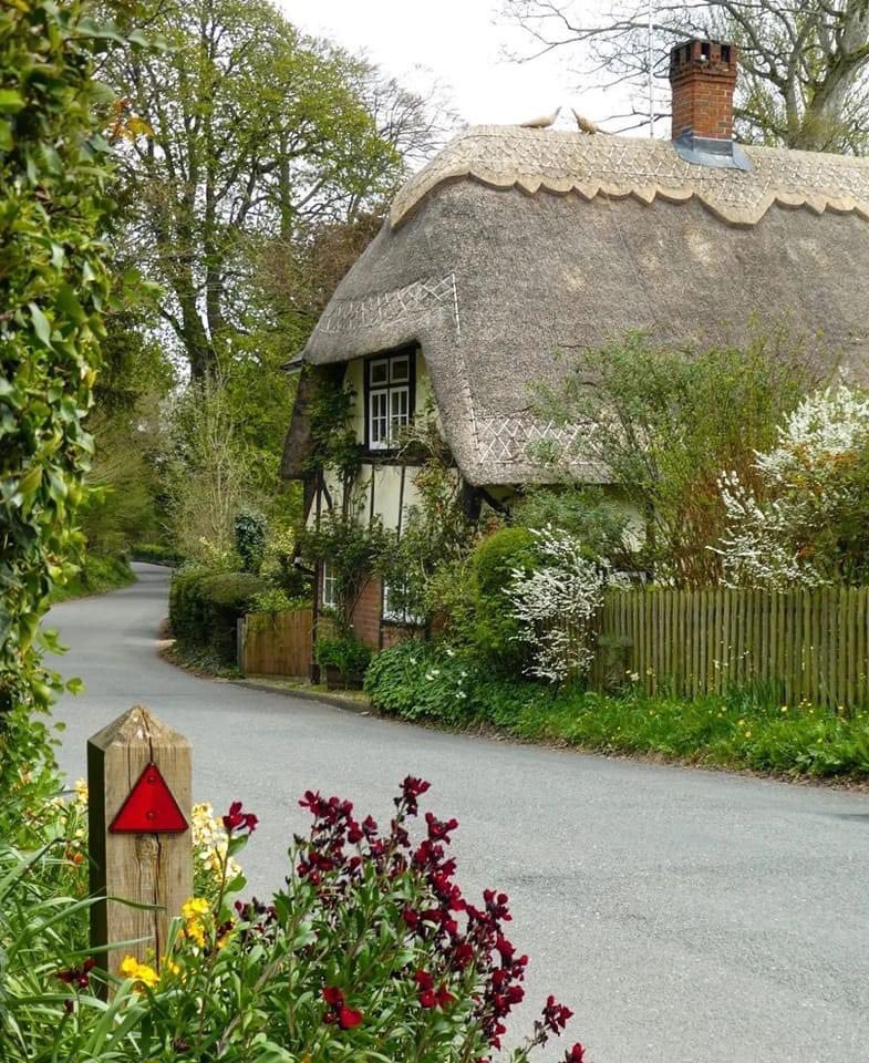 England 🏴󠁧󠁢󠁥󠁮󠁧󠁿