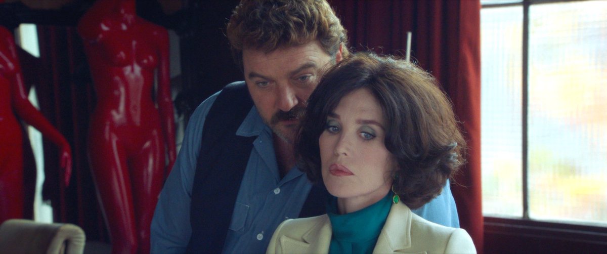 #피터본칸트 #프랑소와오종 #드니메노셰 #이자벨아자니 #한나쉬굴라 #칼릴벤가르비아 #프랑스 #독일영화 #베를린영화제 #부산국제영화제 #출판단지...