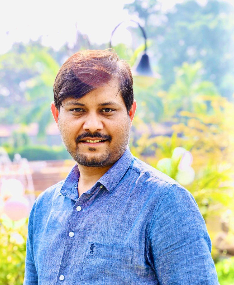 Abhishek_RND's tweet photo. 2024 में त्यागी भूमिहार समाज अपने हक़ और मान सम्मान की लड़ाई लड़ेगा, समाज के सम्मान में एक बड़ा निर्णय लिया जा रहा है । खुशख़बरी बहुत जल्द
#2024Election #TyagiCommunity #Shrikanttyagi #RLP https://t.co/pD9fKOWX08