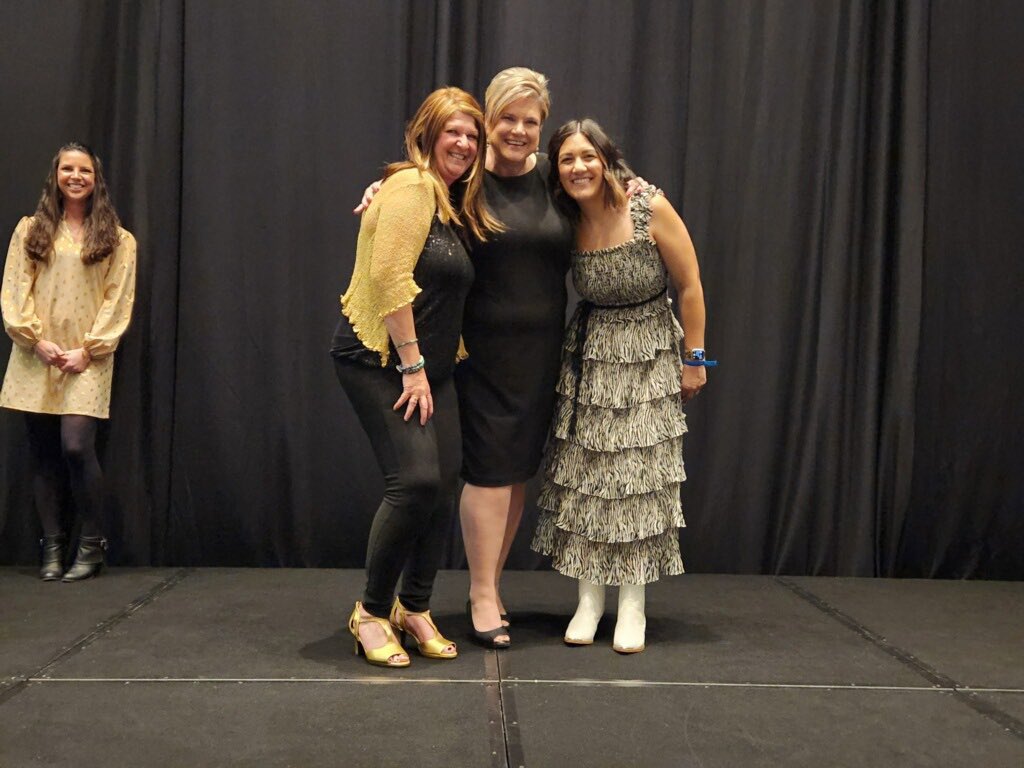 presscounselor's tweet photo. Enjoyed tonight at Texas School Counselor Association CREST award dinner. We received the CREST ADVOCACY award! So thankful to be supported by so many people! https://t.co/Lpub4ccNJI