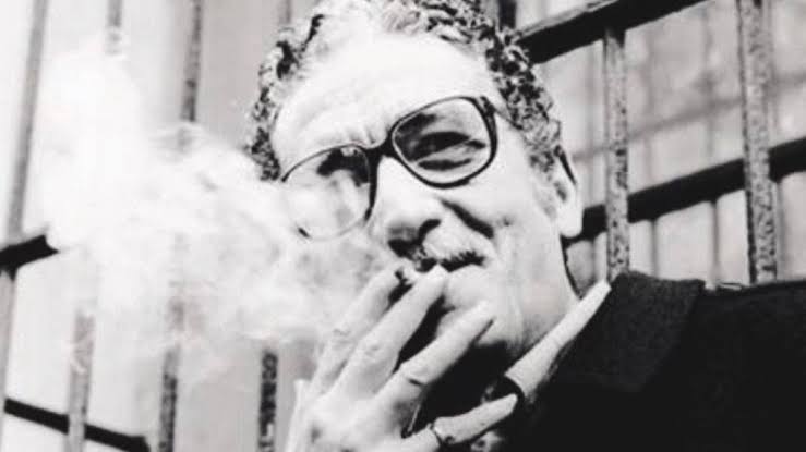 historia_mexico's tweet photo. "No es que muera de #amor, muero de ti.
Muero de ti, amor, de amor de ti,
de urgencia mía de mi piel de ti,
de mi alma, de ti y de mi boca
y del insoportable que yo soy sin ti."
#JaimeSabines (1926-1999) https://t.co/NHMzDsgK5d