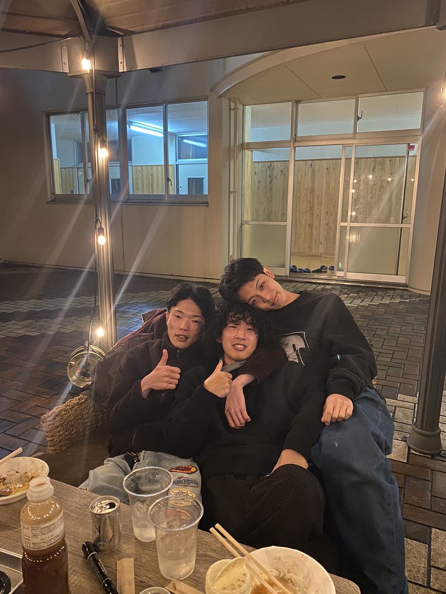 OKUTAMAPLUS's tweet photo. #卒業旅行 プレゼントキャンペーン🎁
今回は、以前利用して頂いたこともある
東洋大学スノーボードサークル のみなさん！

リピーターの方に来校してもらえると、
いつも以上にテンション🆙上がるます🆙

#僕たちだってはしゃぎたい https://t.co/Yn6H4ne7SX