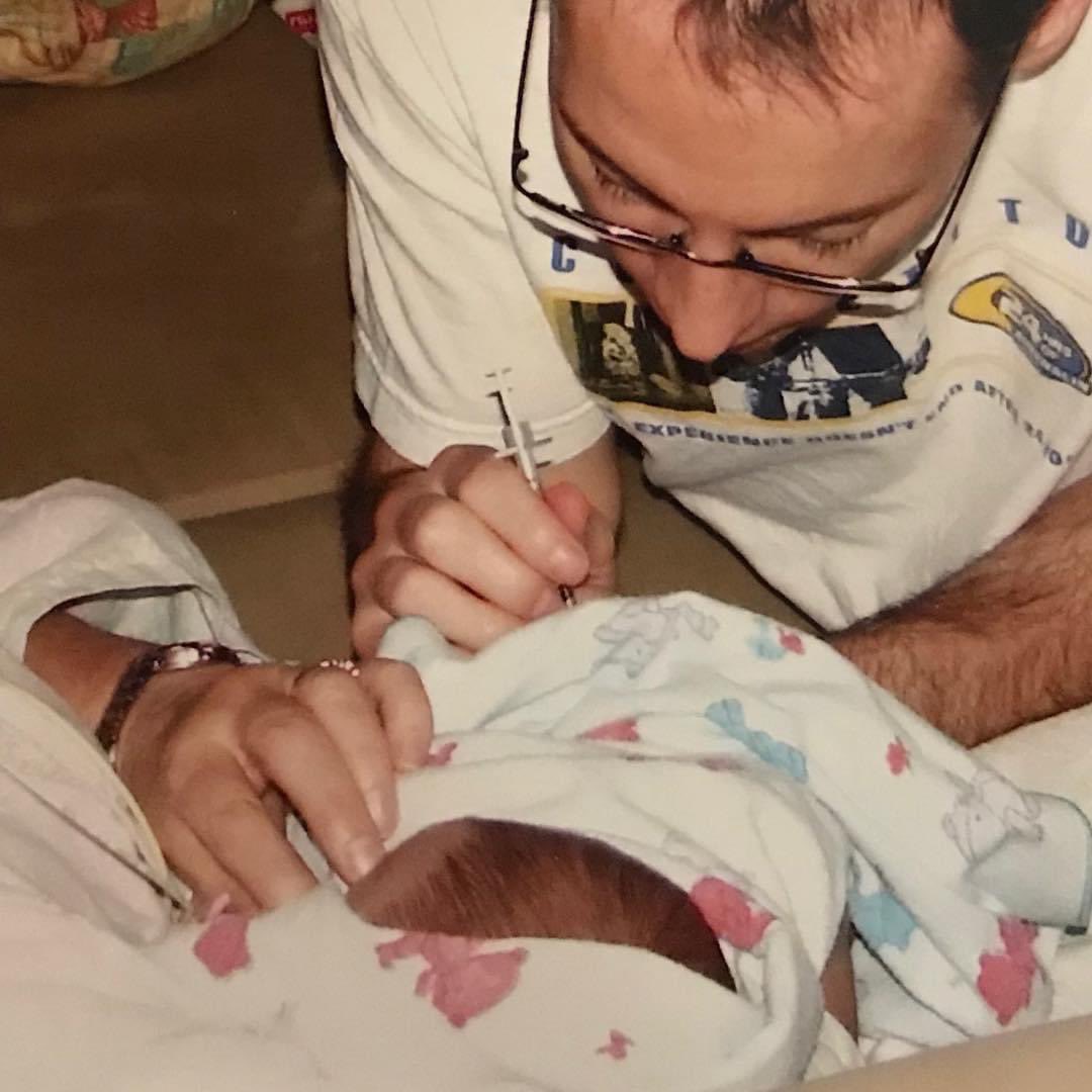 Medication is a big part of a lot of CHD kids. Kailen is currently still on 1 medication but nothing compared to the 7 we had to administer in his first year. Scott is giving K his blood thinner through a port in his leg. We did this 2x a day for 6 months. #CHDAwarenessWeek