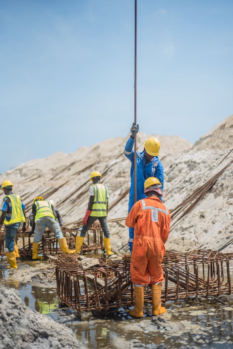 Back in the construction zone, powering through 💪 And you know what? We keep setting standards in the construction industry. 

#Arbicobuilds #Arbico #Construction #Engineering #Site #Builders #Building #Groundwork #Machinery #Architecture #Civilengineering #Civilengineers