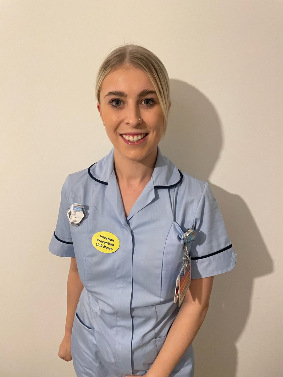 39_lri's tweet photo. From Student Nurse to Deputy Sister on Ward 39/OAU @KatieRose0209 has finally started in her blue stripes this week! A valued addition to the management team, you’re going to be amazing! Good luck 🍀 https://t.co/LWpvP7j15T