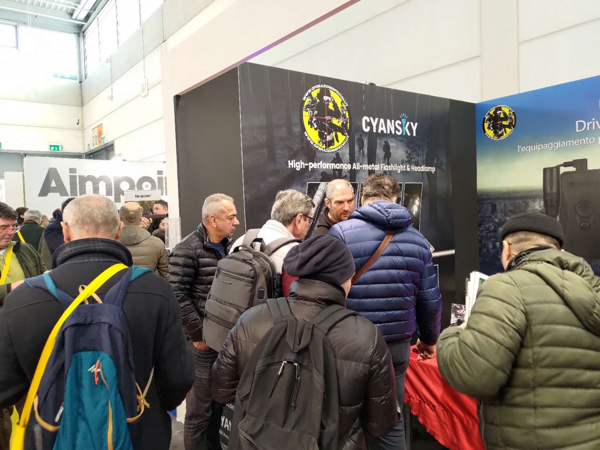 cyanskylight's tweet image. The first day @EOS2023
We are very happy that our product flashlight has been loved and recognized. 🥰Check out our high-performance flashlights now! cyanskylight.com
#eos2023 #ledflashlight #huntinglight #cyanskylight