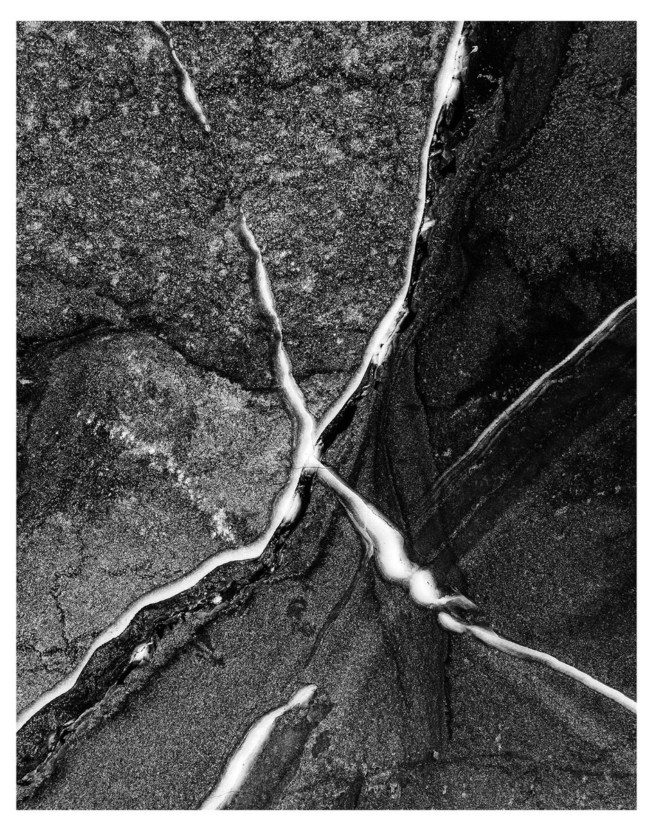 Frozen Lake - Abstract of Nature

instagram.com/photographer_k…

#Knft #NFTphotographers #nftphtography #dronephotography #bwphoto #dronephoto