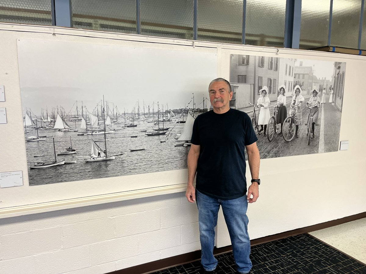 BrookeWBZ's tweet image. Dan Dixey is using his retirement to document the history of Marblehead. He’s been collecting photos since the 1980’s and has over 5,000 images of the town. Some are on display at the Abbot Public Library. Stay tuned to @wbznewsradio to learn more! 📸🎞