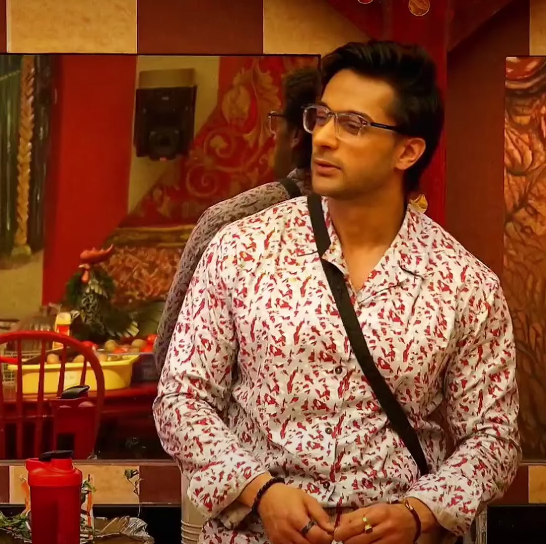 ShalinBhanotTM's tweet photo. EK HEE DIL HE KITNI BAAR JITOGE 💙
#SHASHOW #ShalinBhanot𓃵 @BhanotShalin https://t.co/6guXoRdJ85