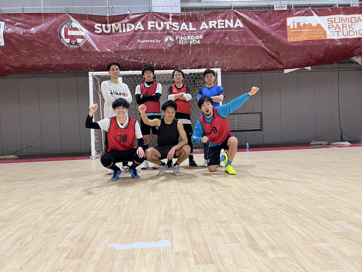 練習試合 @すみだフットサルアリーナ
vs バクススカリさん(東京都4部), AMIGOdeDomingoさん(港区リーグ・競技部)

基礎がしっかりしたチームとの試合で多くの学びがありました！2チームとも本当にありがとうございました！！