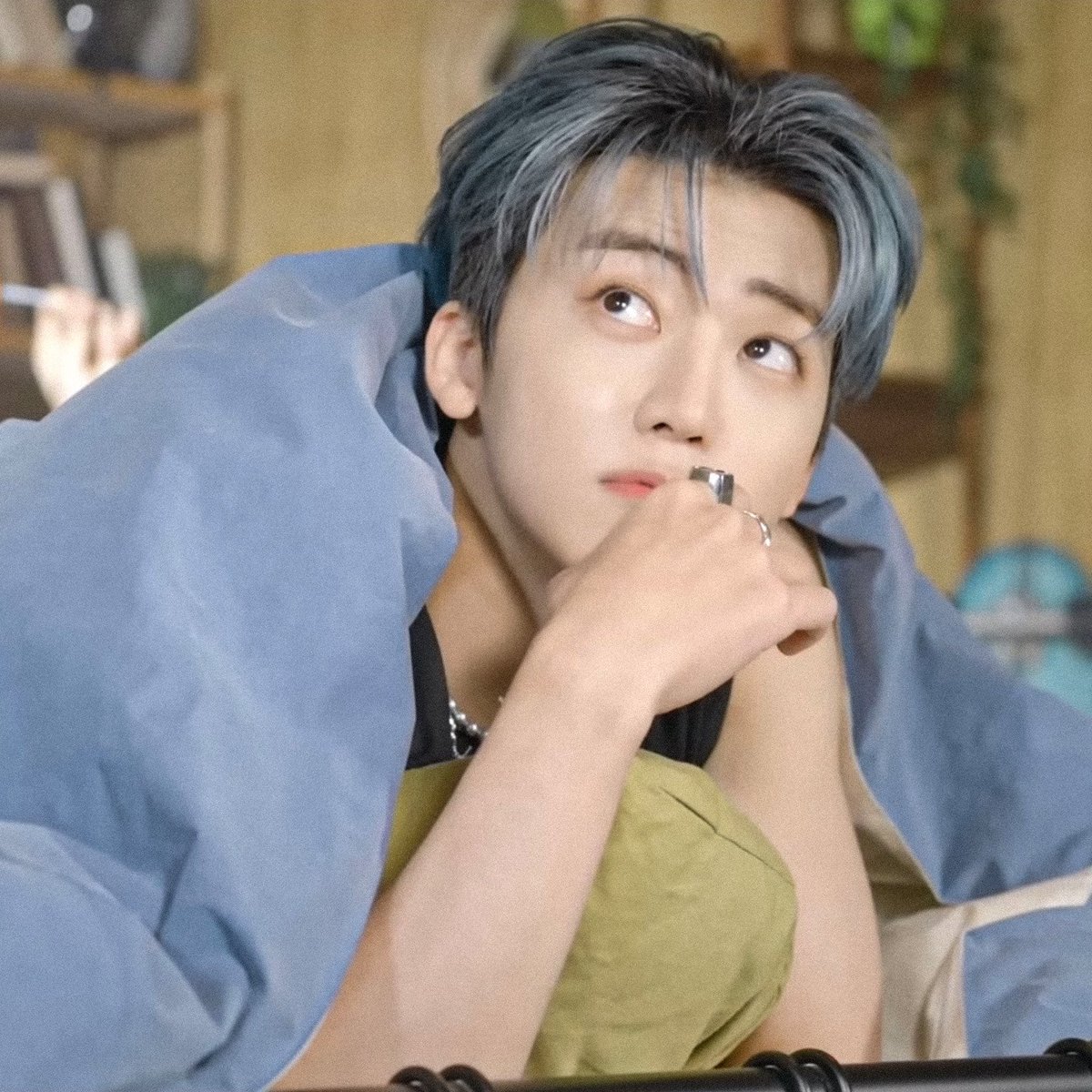 ɓuɹǝ 🍸 tweet media