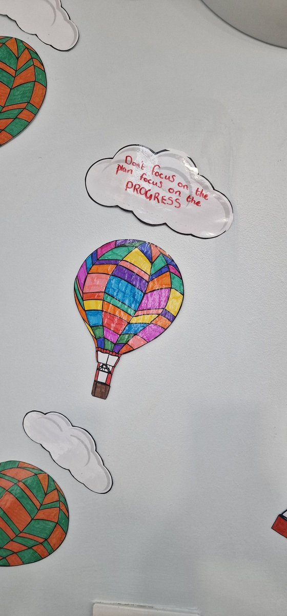 @Safewards our new discharge messages brightening up the wall, designed by service users and staff to bring colour and hope to a boring wall. Loving this and thank you all who got involved @LathomSuitePICU @johnarnold1306 @Bex2079 @AbiHiltonNHS @Lisasmi36616707