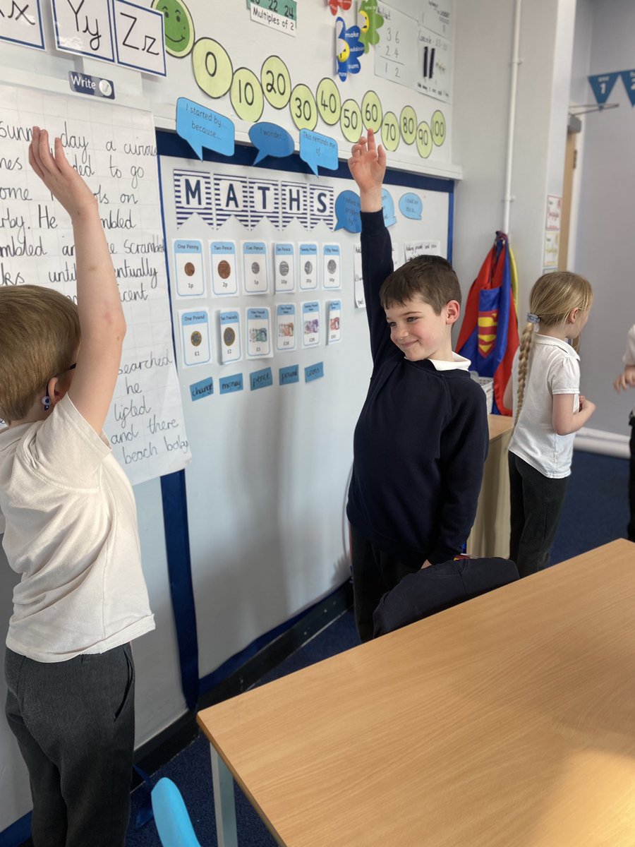 Castleway3's tweet photo. As part of our learning about instruction texts, we have been developing an understanding of command sentences. Today, we practised my giving commands before writing our own command sentences. ✏️ 🌈#WeAreWriters #DevelopingOracy @LiteracyCounts1 @WeAreCastleway https://t.co/6iBsUEAFtT