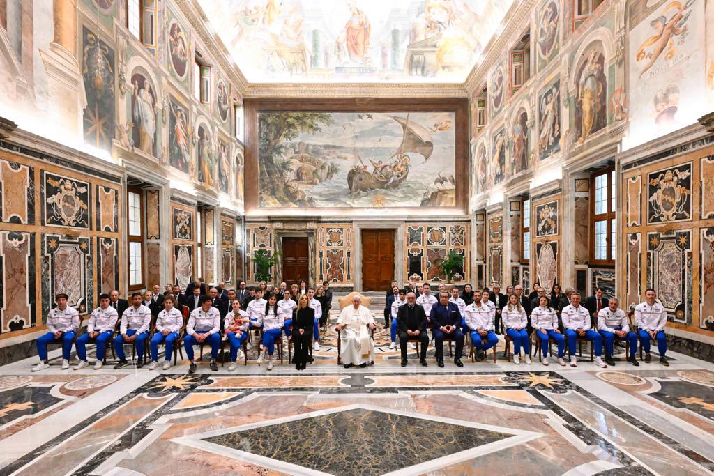 “Non una sola qualità eccellente, ma la media delle qualità sociali, emotive e di compassione danno valore al nostro percorso. Così nella vita come nel #pentathlon moderno, siamo messi alla prova e chiamati a misurarci in realtà diverse.” 
<a href="/Pontifex_it/">Papa Leone XIV</a> 
<a href="/Coninews/">CONI</a> 
#sport