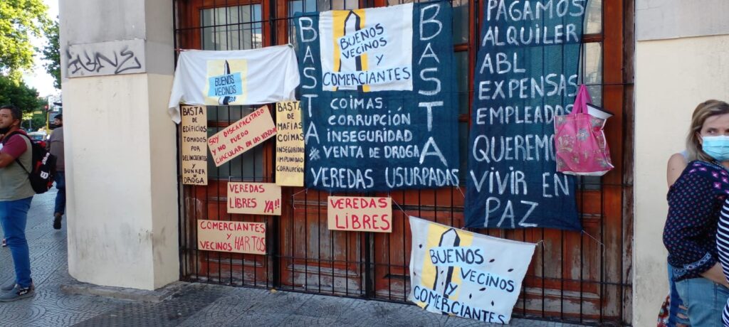 gloriallopiz's tweet photo. Hoy Mesa de difusión de @buenosvecinosBA en Boulogne Sur Mer y Sarmiento el lunes 13/2 a las 18 hs Acércate a charlar sobre las problemáticas de los barrios. Te contaremos sobre las acciones ciudadanas que estamos implementando para vivir mejor. #accionvecinal #caba https://t.co/Z6LdmfBCXM