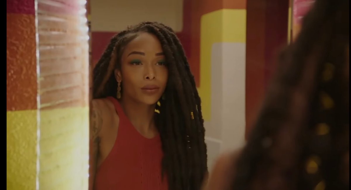 That movie “Three Ways” on Hulu gives a PERFECT example of a karmic who used sex “magic” to get her way. (Thread)