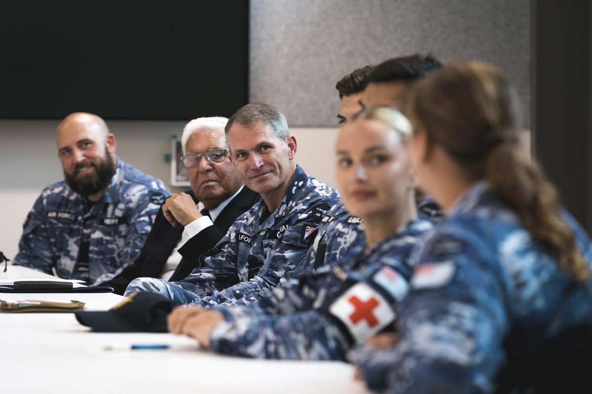 CAF_Australia's tweet image. I had the pleasure of visiting RAAF Base Williamtown with @WOFFAF and Aunty Deb today. It was great to be back at the base catching up with our aviators. #AusAirForce @AusAirForce
