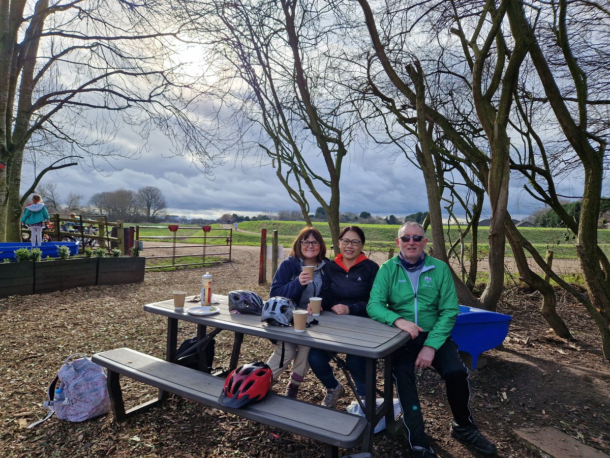 letsride_NW's tweet photo. Good morning &amp; Happy Monday! Discover a ride near you #LRTW23  #Cycling #NewYearInGear  #GuidedRides https://t.co/LGMzDdElxX 🚲 https://t.co/VM0rw4XwpM