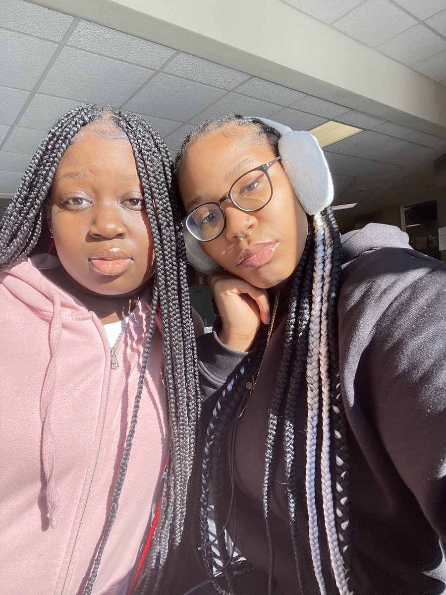 moraandem0's tweet image. #cornrow #dump ! also i nvr post myself on twitter 🫤.