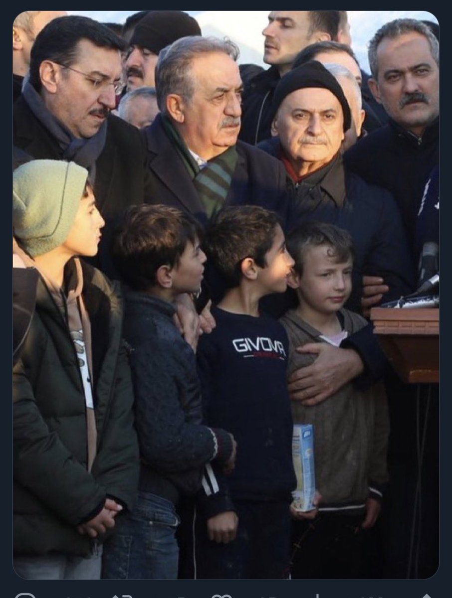 Paltolar ve atkılar!