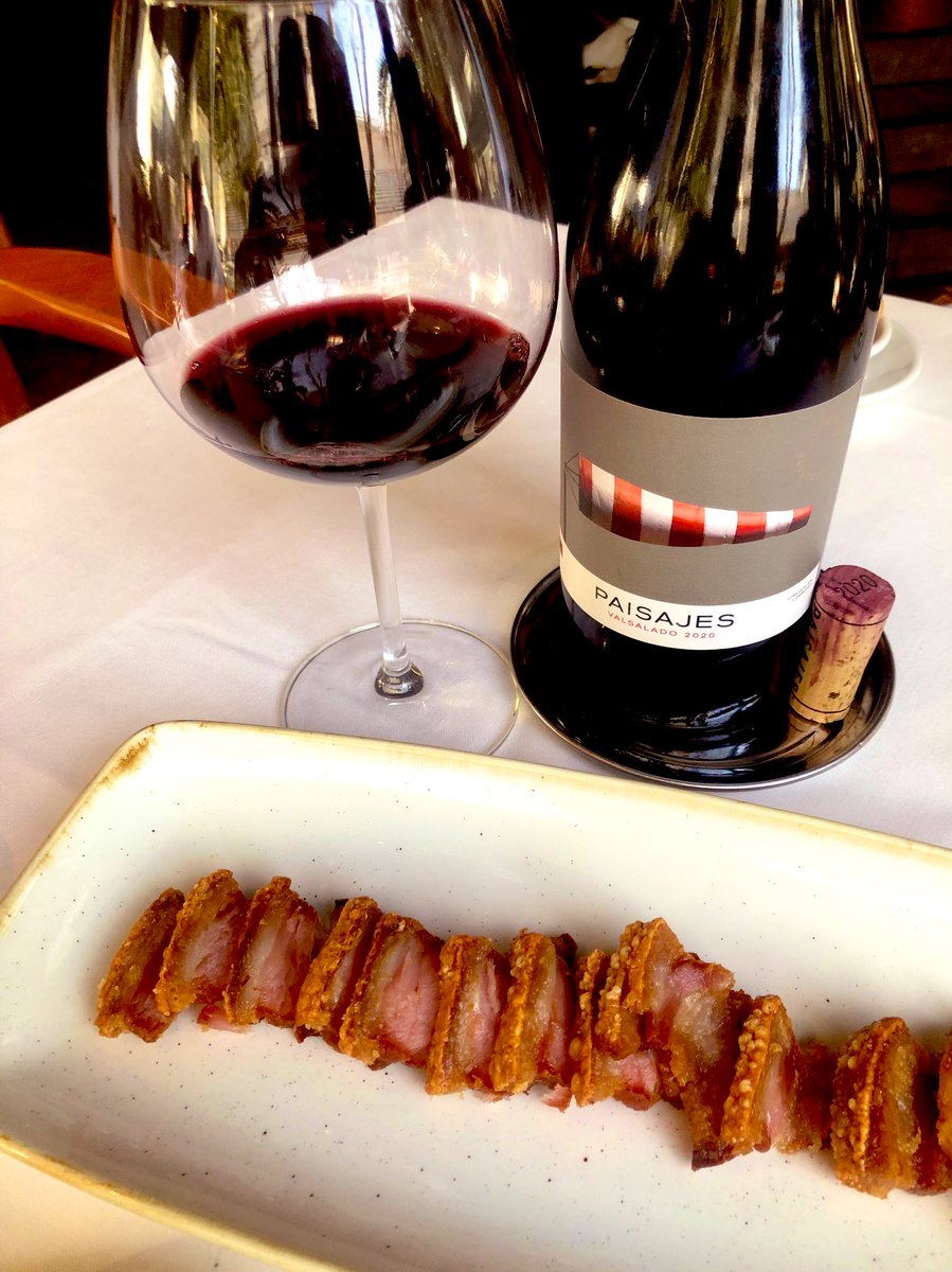 josemitge's tweet photo. Disfrutando de Paisajes Valsalado 2020 en Rochacho Madrid, vino recomendado del mes de febrero en este restaurante. https://t.co/KTIIaCWZQD
