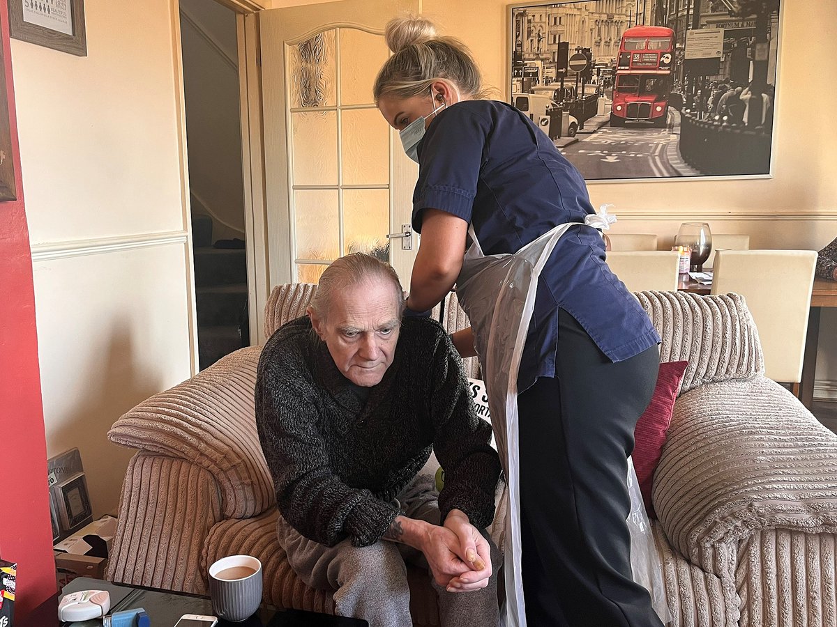 CLCH NHS Trust (@clchnhstrust) on Twitter photo "It's much better than being stuck in hospital."
COPD patient Richard received care from community respiratory nurses in his own home thanks to our #VirtualHospital in Herts, run jointly with <a href="/WestHertsNHS/">West Herts Teaching Hospitals NHS Trust</a>.
Find out more about the Virtual Hospital: youtube.com/watch?v=9m22kV… "It's much better than being stuck in hospital."
COPD patient Richard received care from community respiratory nurses in his own home thanks to our #VirtualHospital in Herts, run jointly with <a href="/WestHertsNHS/">West Herts Teaching Hospitals NHS Trust</a>.
Find out more about the Virtual Hospital: youtube.com/watch?v=9m22kV…