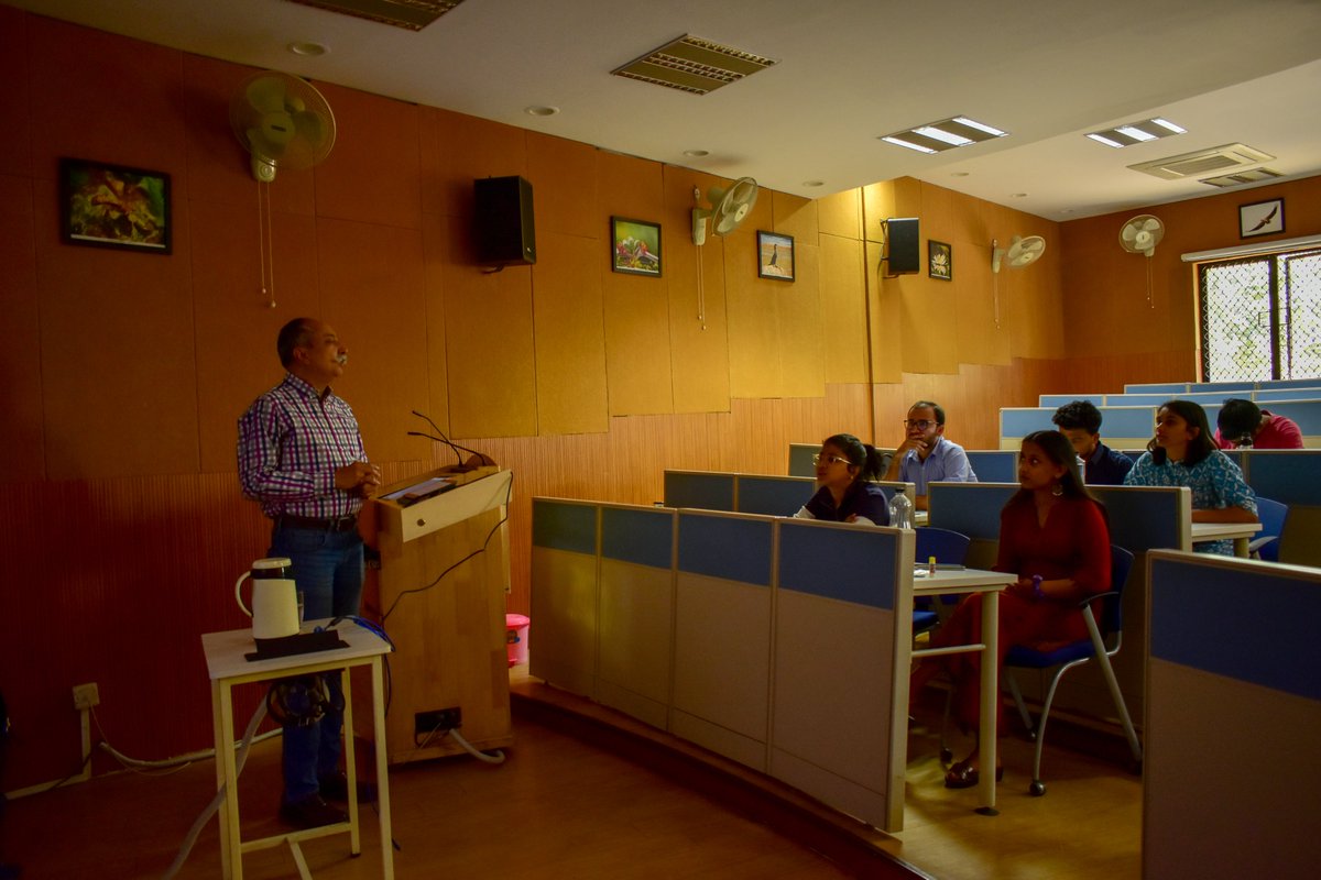 IIfmBhopal's tweet photo. As a part of the curriculum, PGDFM 21-23 students of the People, Parks, and Wildlife (PPW) course had the privilege of having a guest lecture from Dr. Dipankar Ghose, Director - Wildlife and Habitats Division of WWF-India. @moefcc @IcfreIndia @iifmight @WWFINDIA
#PGDFM #IIFM https://t.co/TqolQPoeWj