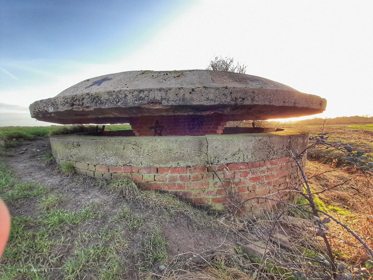 Phil_M_Barrett's tweet image. Some mushrooms 🍄 are edible, these definitely aren't. This is an F.C. Construction Co. Mushroom #pillbox and protected #RAF Cark, South Cumbria (Lancashire), during #WW2 from whatever might come across the salt marsh from #Morecambe bay.
#MushroomMonday 🤔