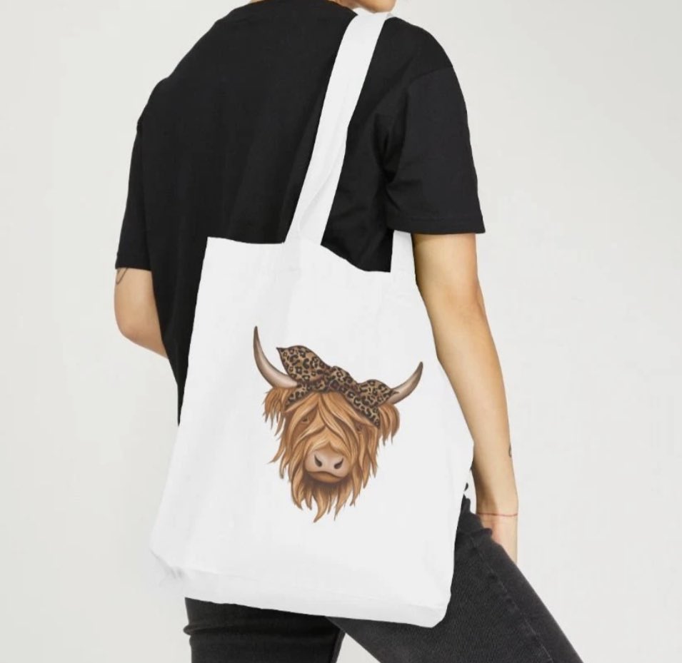 Highland Cow with bow Tote Bag etsy.me/3YPh6md  🐮 #giftforher #Rihanna #SuperBowlLVII #Pregnant #totebag #cows #highlandcow