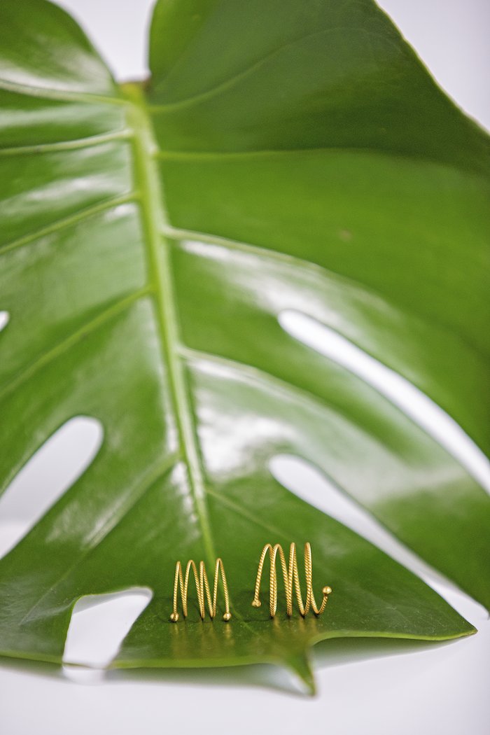 Our "cinta ring" is the prefect Valentine's day present. 
"Cinta" means "love" in Bahasa Indonesia 🤍
Shop online duajiwacollection.com

##aestheticjewelry  #aestheticaccount #aestheticfashion #jewelrygram #ringoftheday #lovering #madeinbali