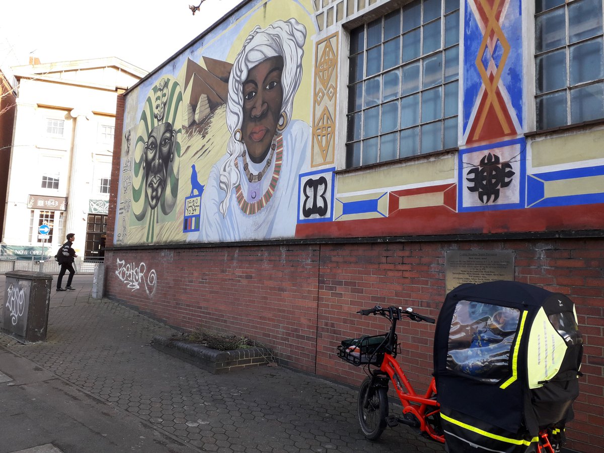My @ternbicycles GSD in front of @ReadingCouncil Black History Mural for this #MuralMonday