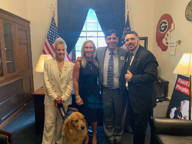 Here's my favorite tho with @dadnme88 and Carolyn Sires from @ECADServiceDogs We had CHAMPION with us and boy he was a sweetheart good boy!