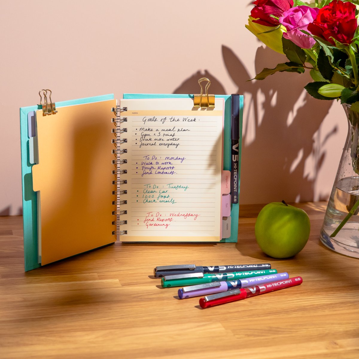 PilotPenUK's tweet image. Colour code your goals of the week using our V5 liquid ink pens! 🖊️

They come in 7 vibrant colours 🎨

#WeeklyPlanner #V5 #PilotV5 #LiquidInk #Planning #OrganisationHacks #ColourCoding #WriteYourWorld #DiaryPlanning