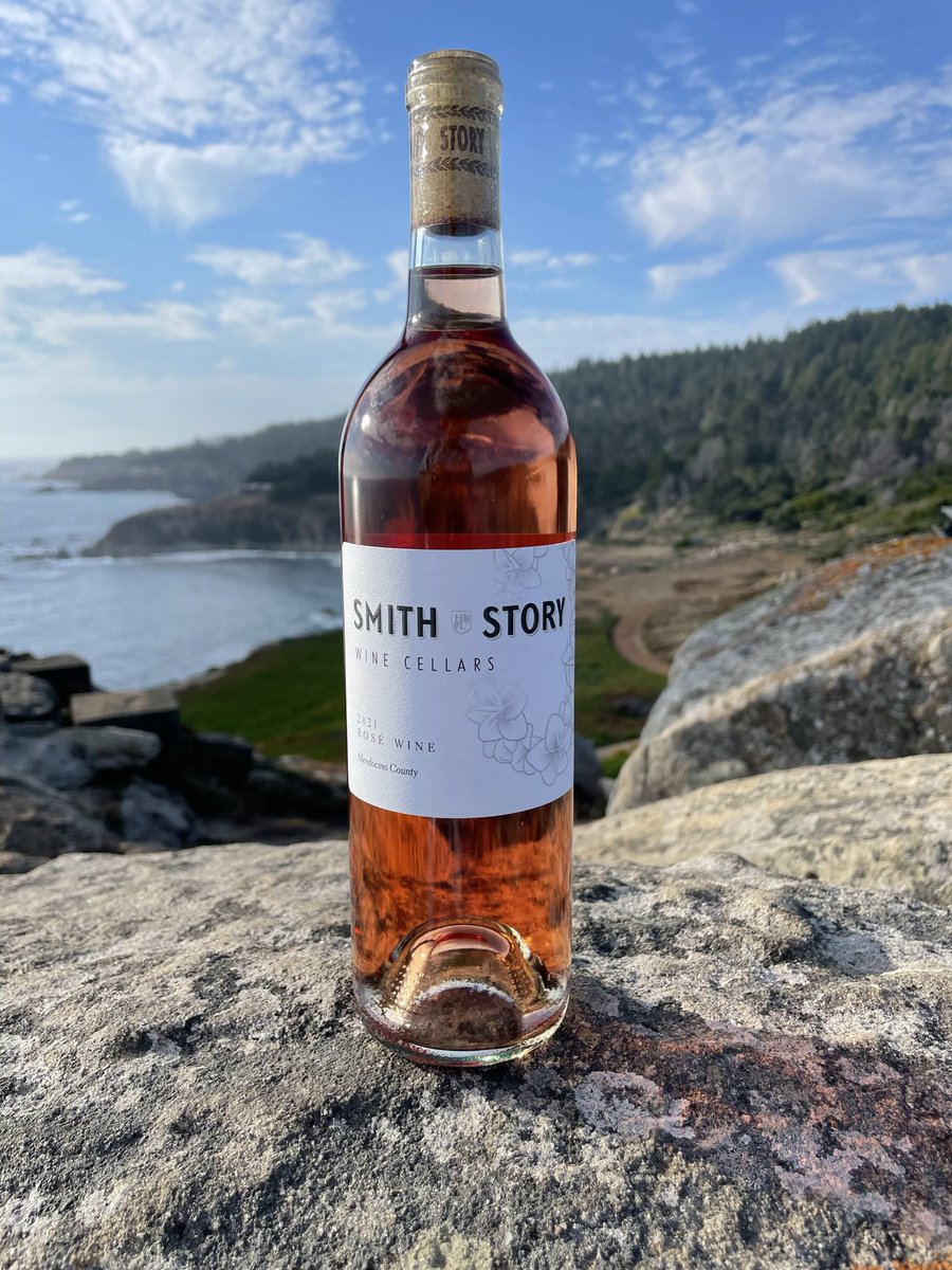 Eric, Ali & Lord Sandwich are headed to #TimberCoveResort on Tuesday to pour #smithstorywines for guests and enjoy the evening in the great room. #jenner #hwy1 #sonomacoast #boutiquewinery #ValentinesDay 💕