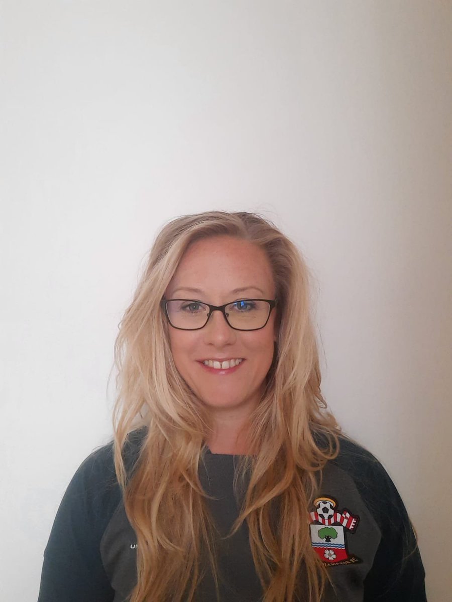 FA Medical Society (@fams_se) on Twitter photo 🌟 SPEAKER 1️⃣ for our upcoming event is <a href="/AmySportPsych/">Dr Amy Spencer</a>
➡️ Dr Spencer is a Sports Psychologist <a href="/SouthamptonFC/">Southampton FC</a>
🔊 She will be speaking on ‘Burnout and well-being in players’
bit.ly/3Xaf0fb 🌟 SPEAKER 1️⃣ for our upcoming event is <a href="/AmySportPsych/">Dr Amy Spencer</a>
➡️ Dr Spencer is a Sports Psychologist <a href="/SouthamptonFC/">Southampton FC</a>
🔊 She will be speaking on ‘Burnout and well-being in players’
bit.ly/3Xaf0fb