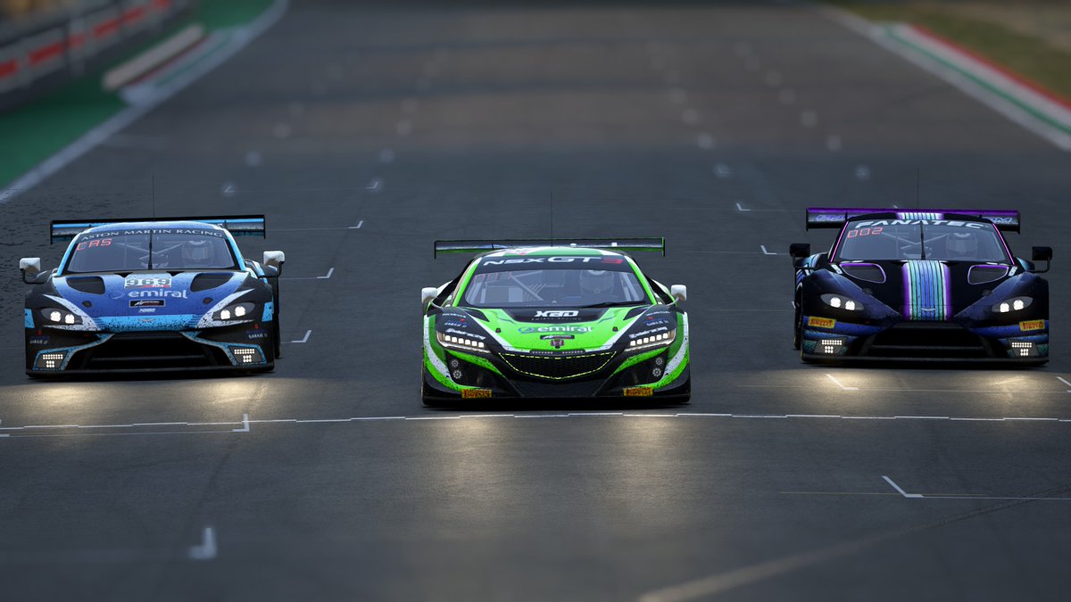 Carreron el pasado sábado en la prueba inaugural del campeonato Endurance 2023  <a href="/SCompetizione/">SyECompetizione</a>
Gran podium 🙌🙌 
🥇XBD EMIRAL R  GREEN
🥈FNR TEAM 247
🥉XBD EMIRAL R  BLUE
Muchísimas gracias a todos los equipos
Nos vemos el próximo 25 de Marzo
Os esperamos 
discord.gg/GHScYXzMSu