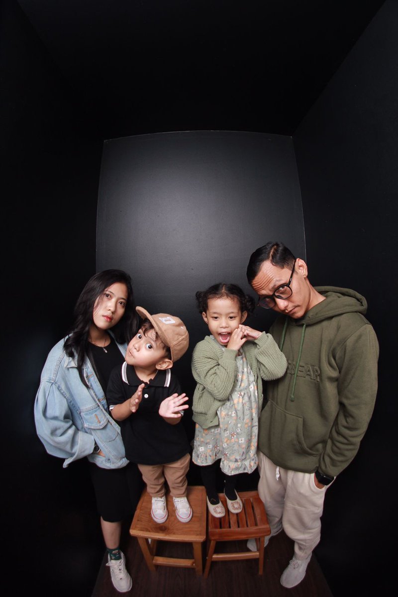 sechanrizky's tweet photo. Selamat siang senin , liat yang seger-seger dulu lah biar semangat nguli nya https://t.co/X6oorvi28S