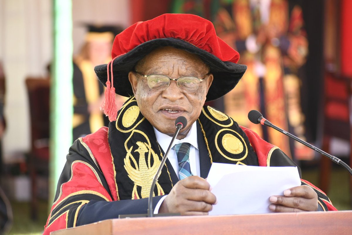 Makerere's tweet photo. #HappeningNow
We commence the week long #Mak73rdGrad graduating students from @MakCoNAS, @MakerereLaw and @MakerereCHS joined by VC @LondonAlumni - Prof. Wendy Thomson https://t.co/oyoWgwPcY5