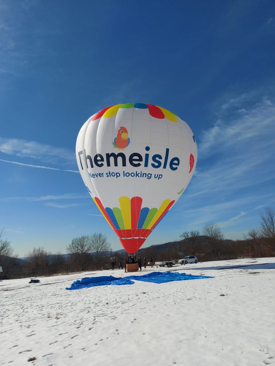 Themeisle tweet media