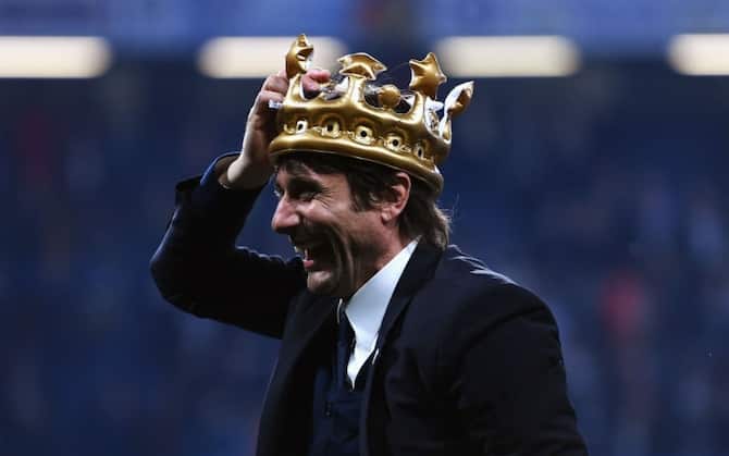 IlProfStellato's tweet image. Oggi torna a Milano colui che dopo anni di nulla vi ha fatto spolverare bandieroni e ridato dignità. 

Portate rispetto al Re 👑