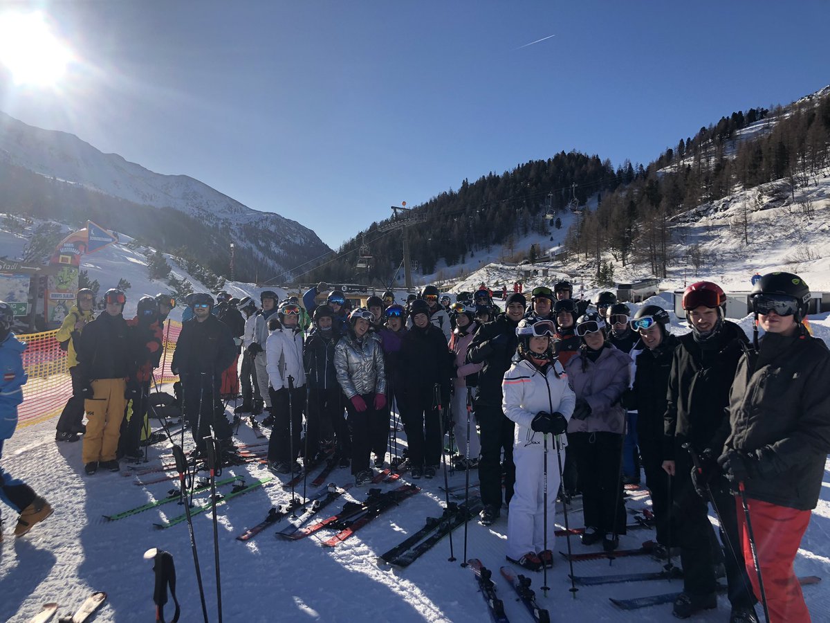 Good morning from sunny Austria! We’re ready for another day of skiing under blue skies! Skiers are buzzing for the day