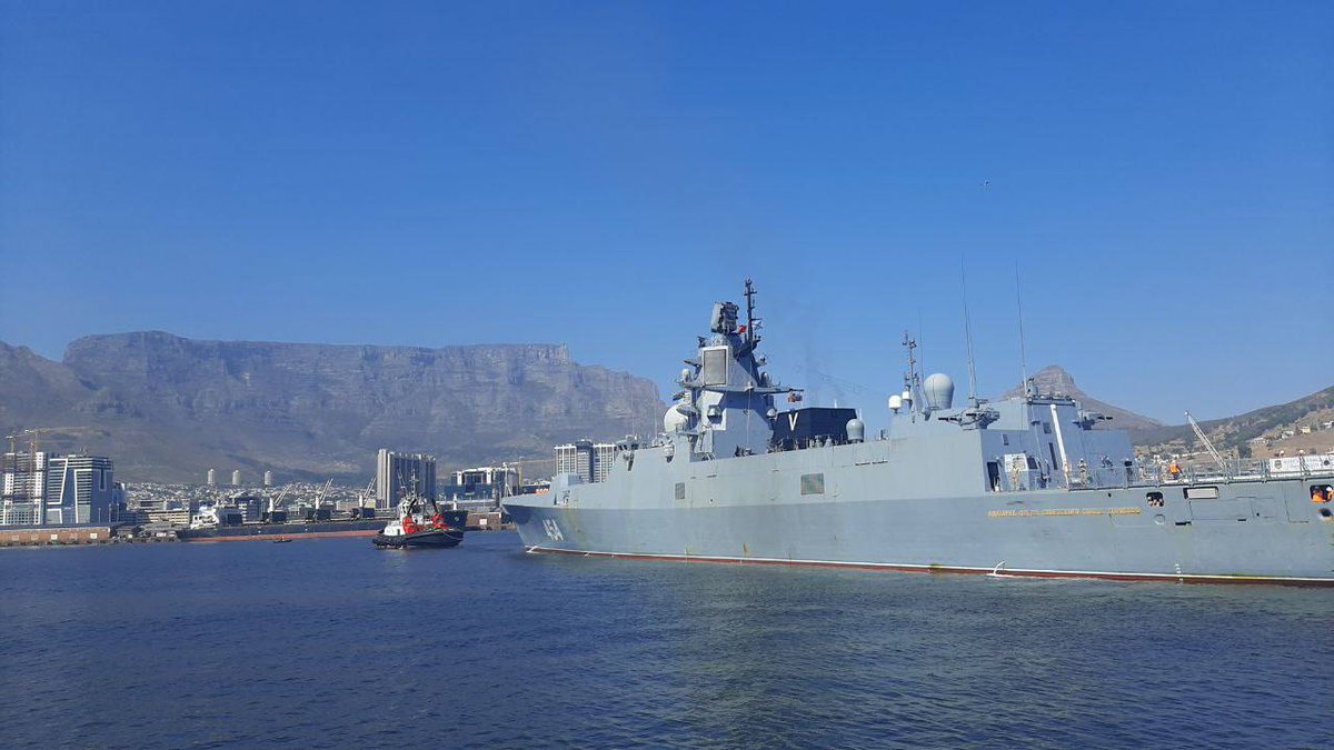 RusConsCapetown's tweet image. Cape Town hosts #Russian frigate "Admiral Gorshkov". The battleship arrived in the Mother City on its way to Durban where it will take part in joint 🇿🇦-🇨🇳-🇷🇺 naval drills scheduled for February 17-27.
