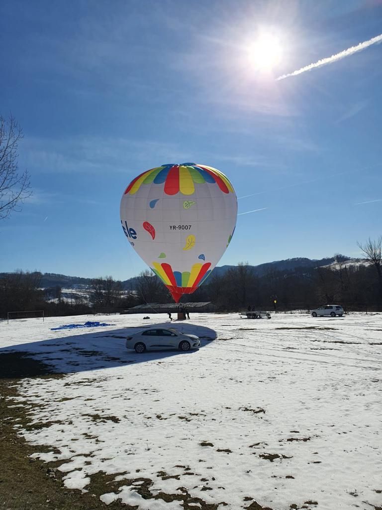 Ready for take-off🎈
Not a strategically wise business decision, but fun nevertheless. 

(not AI-generated)