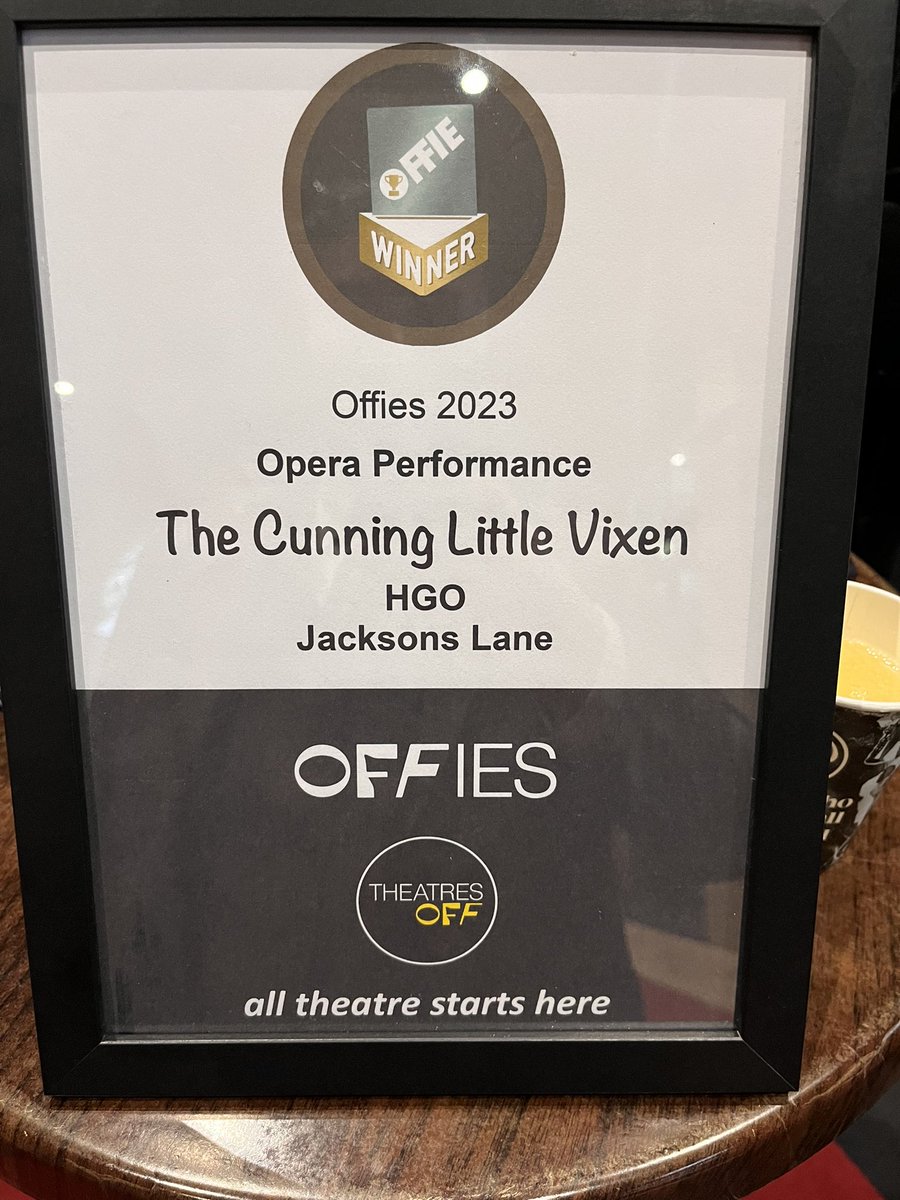 昨日、11月に出演したthe cunning little vixen が@OffWestEndCom （オフウェストエンドの賞）に選ばれました！！I’m so proud of our amazing production with amazing @HGOpera !!!
#Offies2023