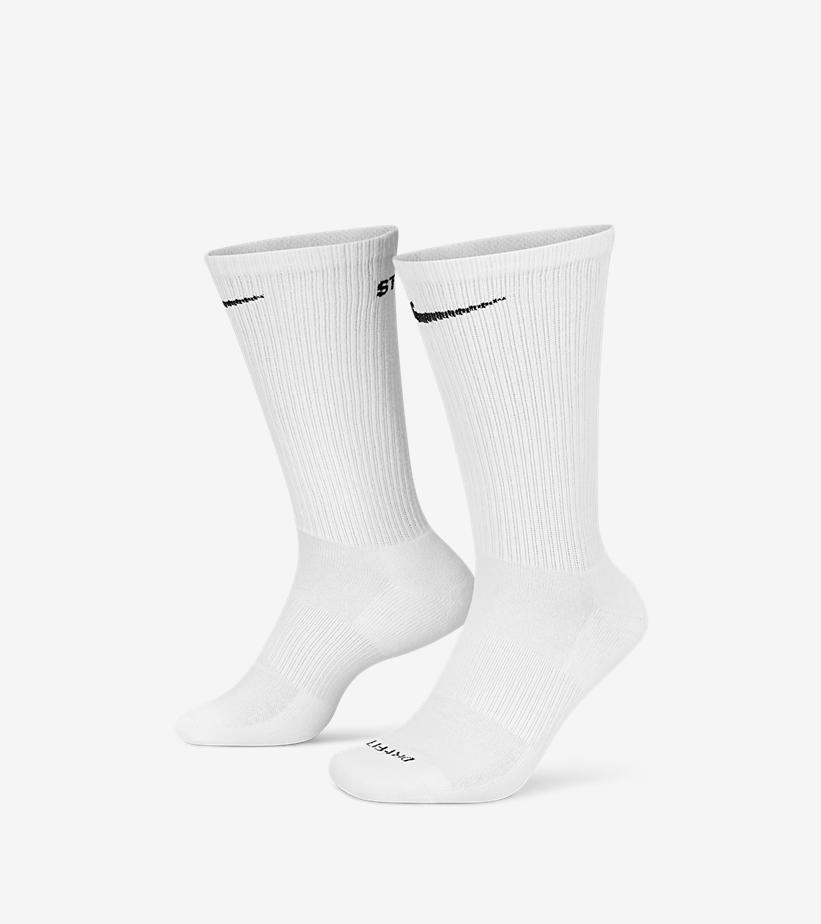 CheeperDeals's tweet image. The Nike x Stüssy Apparel &amp;amp; Accessories Collection is dropping on SNKRS on 2/14 at 10:00 AM 🔥 Get ready for some fresh gear! #NikexStüssy #ApparelAndAccessories #SneakerRelease #SNKRS 

--&amp;gt; bit.ly/3xhWmYs